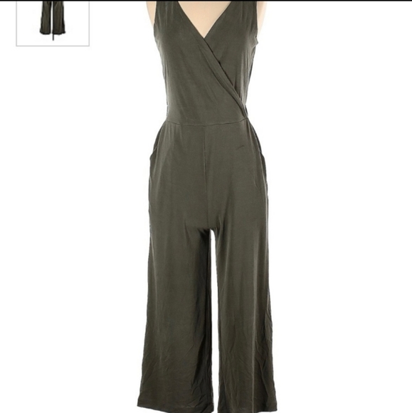 3/$30 A New Day Gray Sleeveless Jumpsuit - Picture 3 of 9